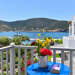 Studio in Sifnos with sea view